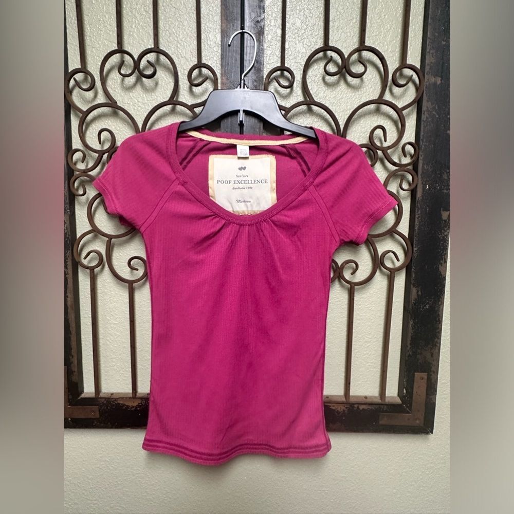 Poof Excellence scoop neck ruched berry top